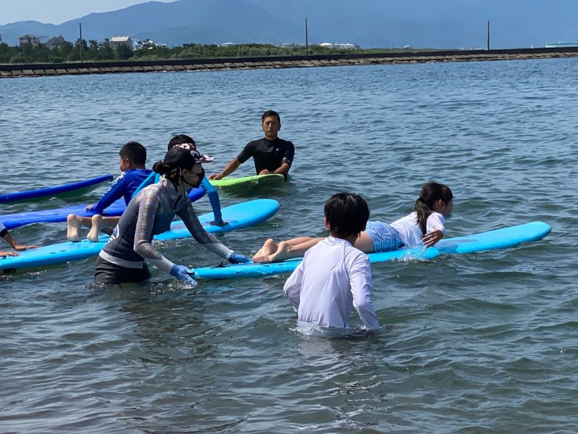 サーフィン体験　雄島小学校 出前参加事業